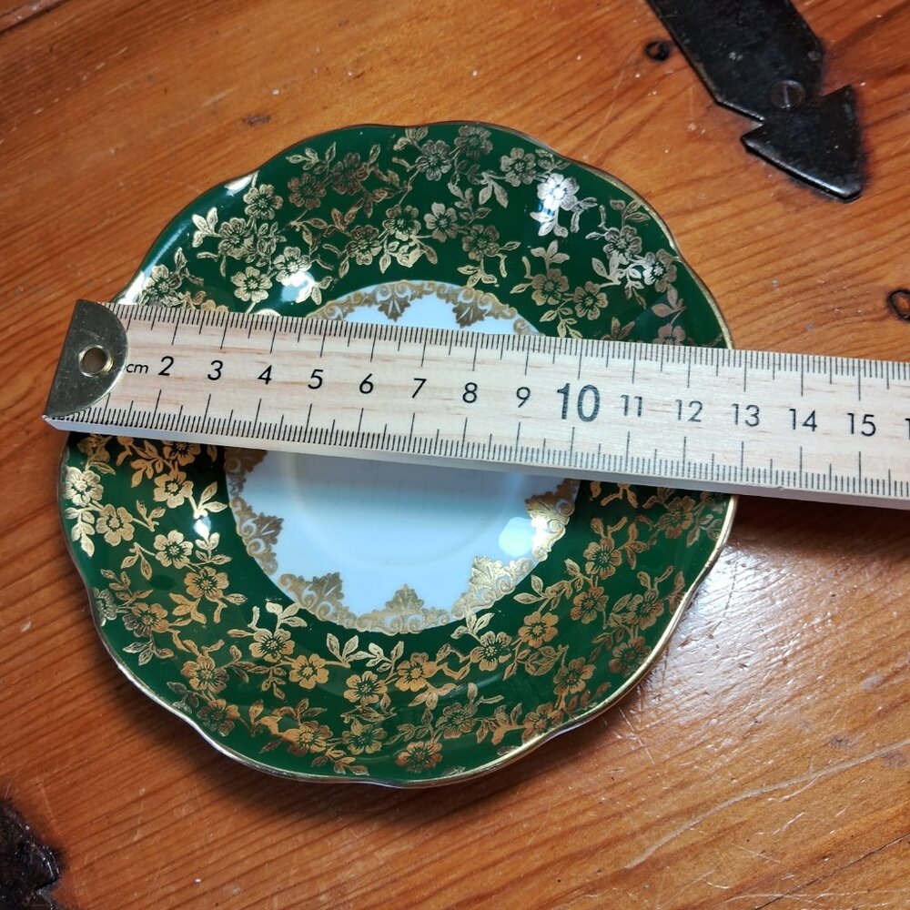 Vintage Royal Albert Consort Series Green, gold and white teacup and saucer - Picture 5 of 6